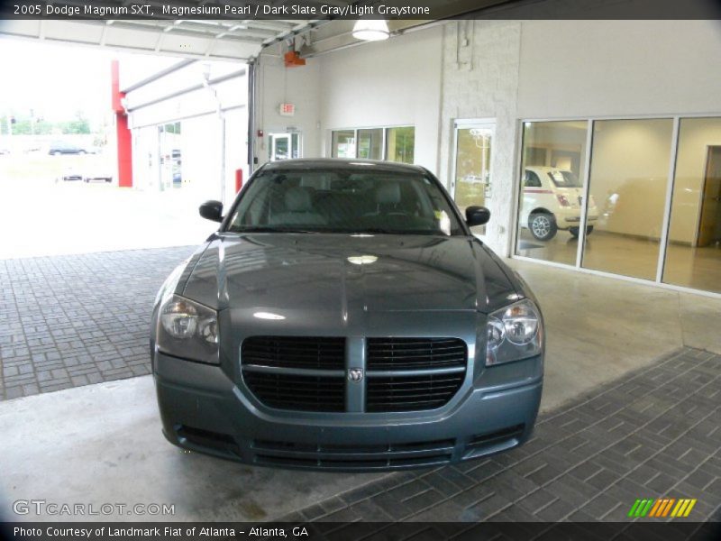 Magnesium Pearl / Dark Slate Gray/Light Graystone 2005 Dodge Magnum SXT