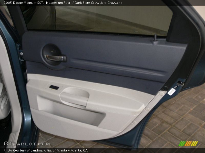 Magnesium Pearl / Dark Slate Gray/Light Graystone 2005 Dodge Magnum SXT