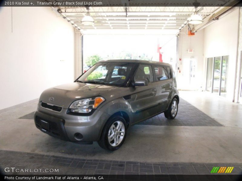 Titanium Gray / Black Soul Logo Cloth 2010 Kia Soul +