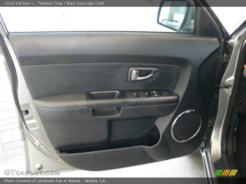 Titanium Gray / Black Soul Logo Cloth 2010 Kia Soul +