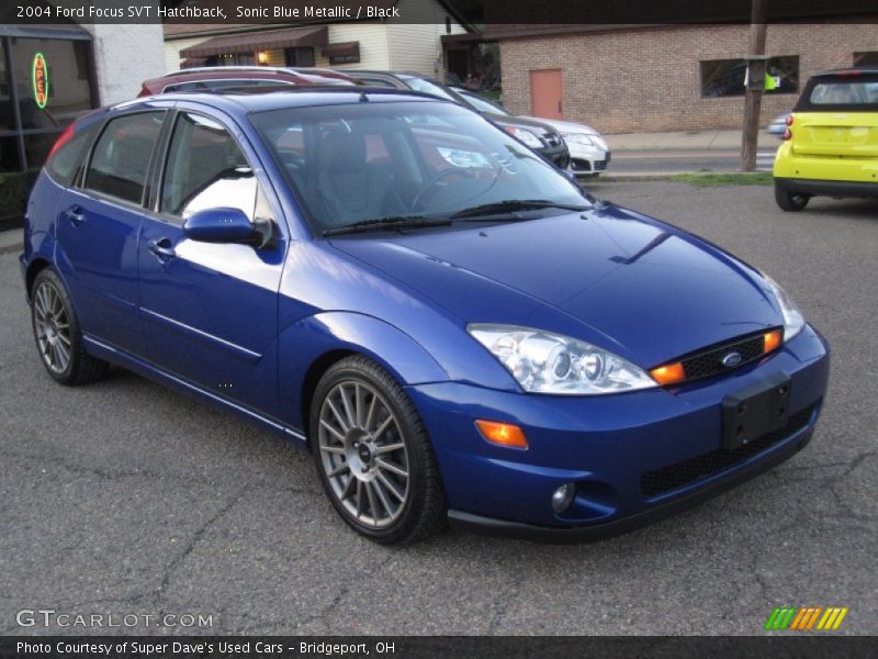 Front 3/4 View of 2004 Focus SVT Hatchback