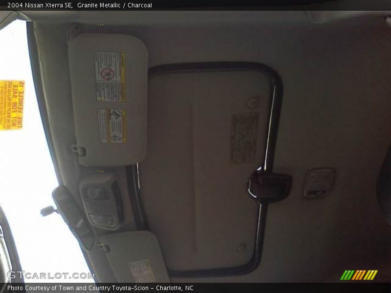 Granite Metallic / Charcoal 2004 Nissan Xterra SE