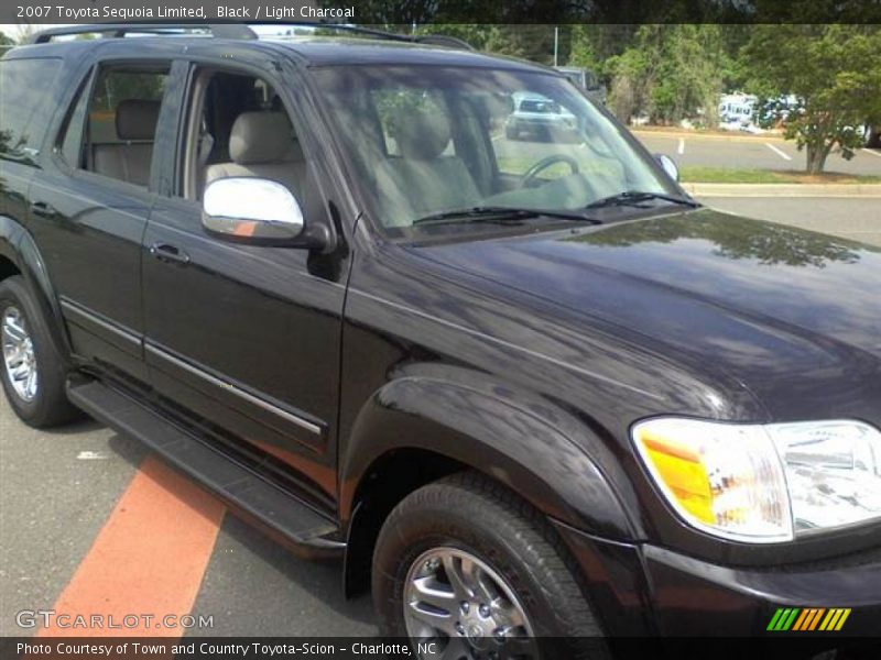 Black / Light Charcoal 2007 Toyota Sequoia Limited