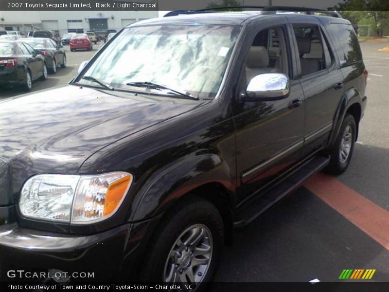 Black / Light Charcoal 2007 Toyota Sequoia Limited