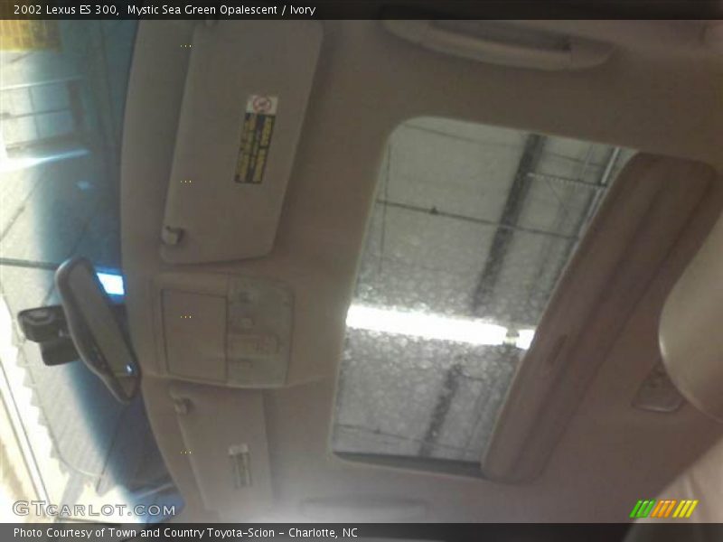 Mystic Sea Green Opalescent / Ivory 2002 Lexus ES 300