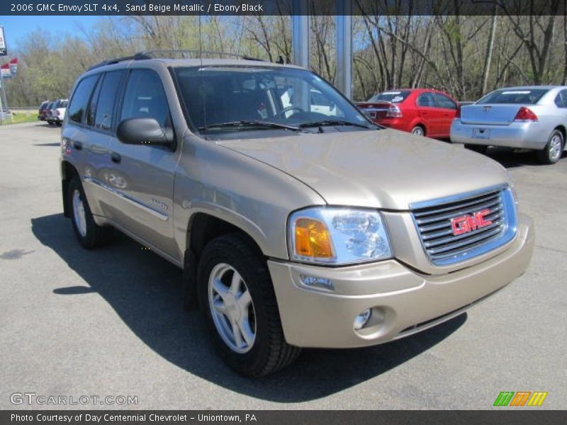 Sand Beige Metallic / Ebony Black 2006 GMC Envoy SLT 4x4