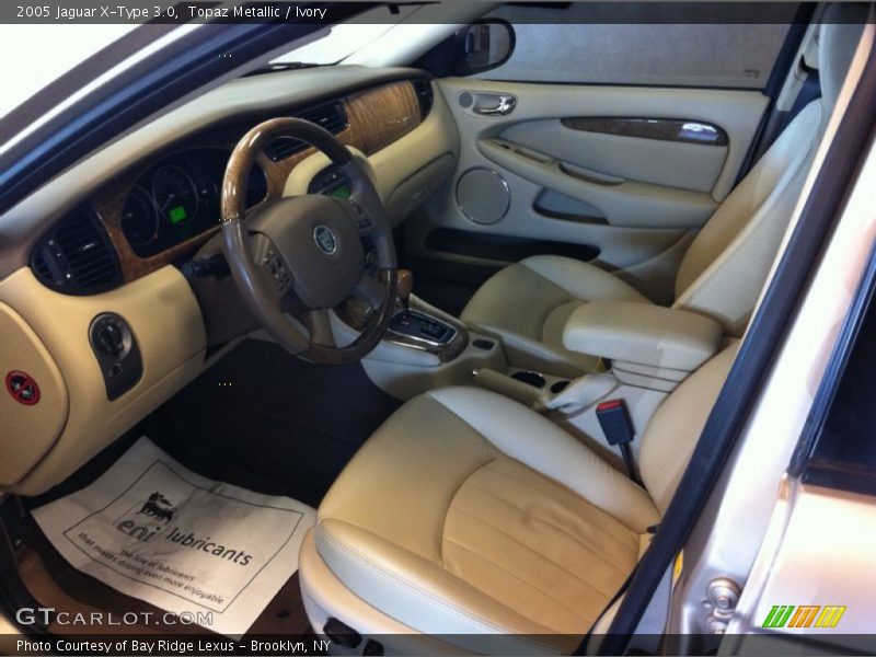 Topaz Metallic / Ivory 2005 Jaguar X-Type 3.0