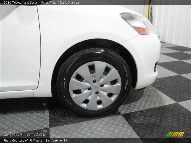 Polar White / Dark Charcoal 2010 Toyota Yaris Sedan