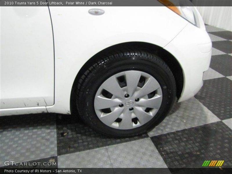 Polar White / Dark Charcoal 2010 Toyota Yaris 5 Door Liftback