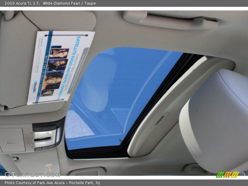 White Diamond Pearl / Taupe 2009 Acura TL 3.5