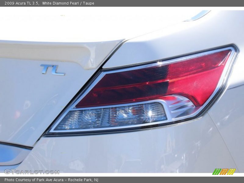 White Diamond Pearl / Taupe 2009 Acura TL 3.5