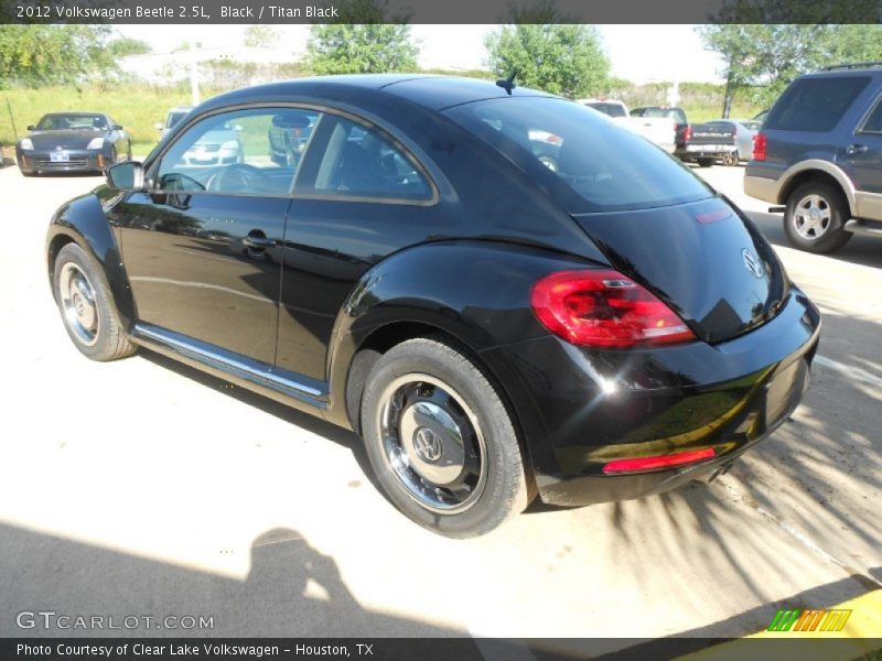 Black / Titan Black 2012 Volkswagen Beetle 2.5L