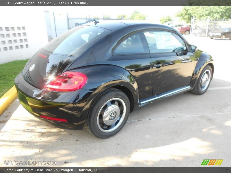 Black / Titan Black 2012 Volkswagen Beetle 2.5L