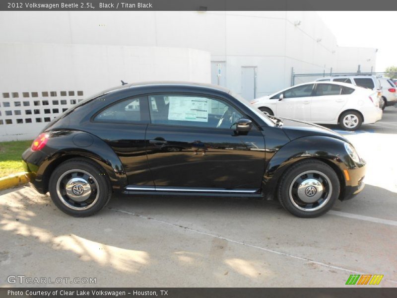 Black / Titan Black 2012 Volkswagen Beetle 2.5L