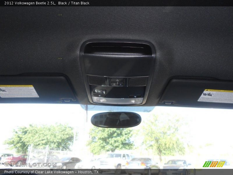 Black / Titan Black 2012 Volkswagen Beetle 2.5L