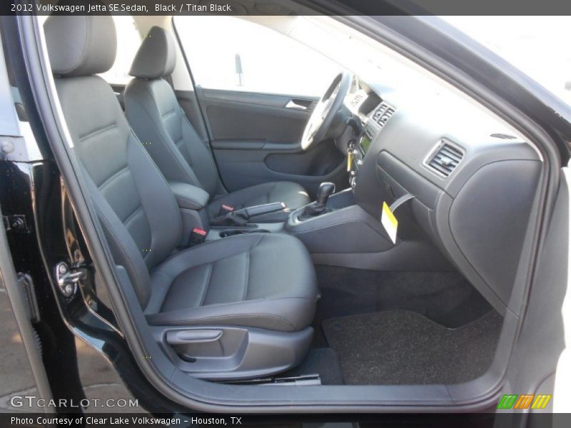 Black / Titan Black 2012 Volkswagen Jetta SE Sedan