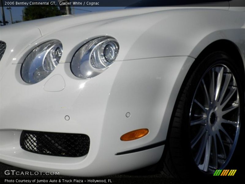 Glacier White / Cognac 2006 Bentley Continental GT