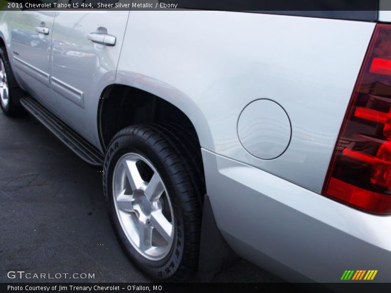 Sheer Silver Metallic / Ebony 2011 Chevrolet Tahoe LS 4x4