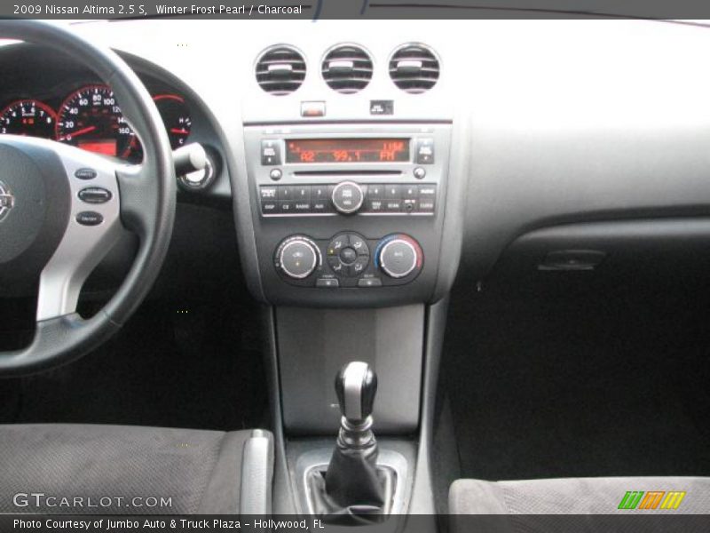 Winter Frost Pearl / Charcoal 2009 Nissan Altima 2.5 S