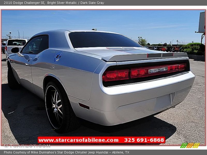 Bright Silver Metallic / Dark Slate Gray 2010 Dodge Challenger SE