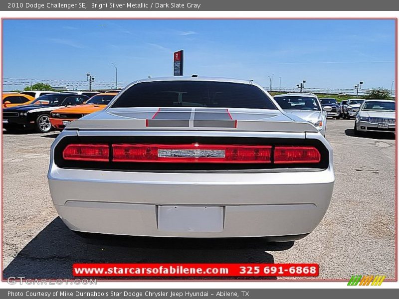 Bright Silver Metallic / Dark Slate Gray 2010 Dodge Challenger SE