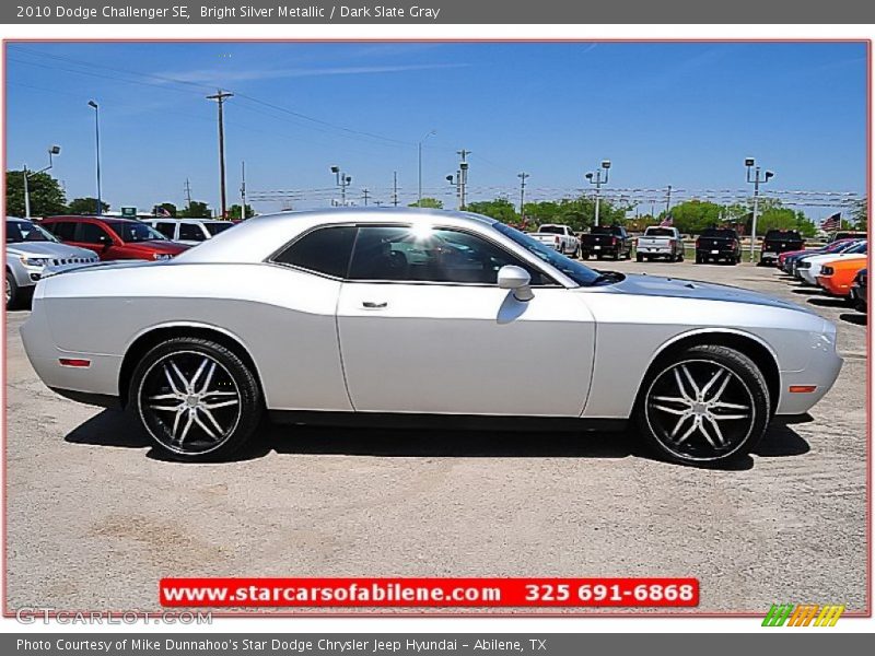Bright Silver Metallic / Dark Slate Gray 2010 Dodge Challenger SE