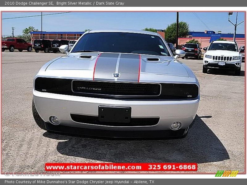 Bright Silver Metallic / Dark Slate Gray 2010 Dodge Challenger SE