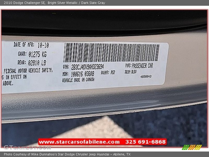 Bright Silver Metallic / Dark Slate Gray 2010 Dodge Challenger SE
