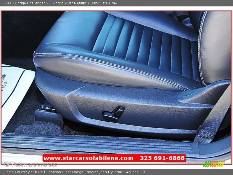 Bright Silver Metallic / Dark Slate Gray 2010 Dodge Challenger SE