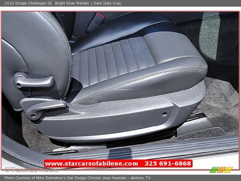 Bright Silver Metallic / Dark Slate Gray 2010 Dodge Challenger SE