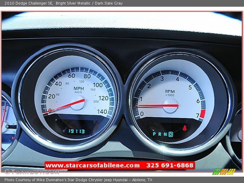 Bright Silver Metallic / Dark Slate Gray 2010 Dodge Challenger SE