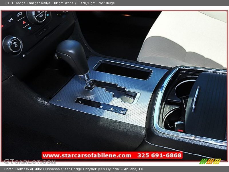 Bright White / Black/Light Frost Beige 2011 Dodge Charger Rallye