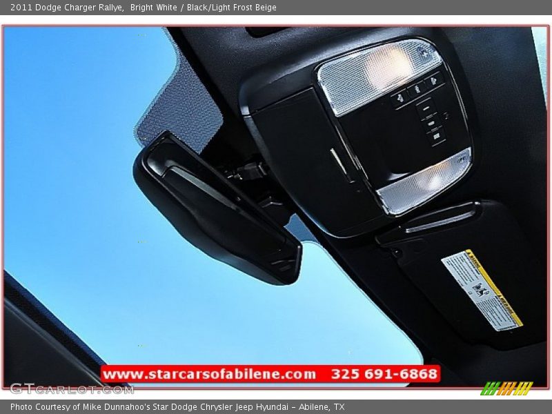 Bright White / Black/Light Frost Beige 2011 Dodge Charger Rallye