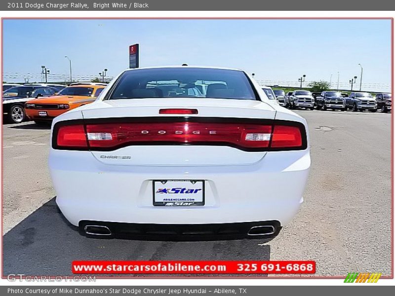 Bright White / Black 2011 Dodge Charger Rallye
