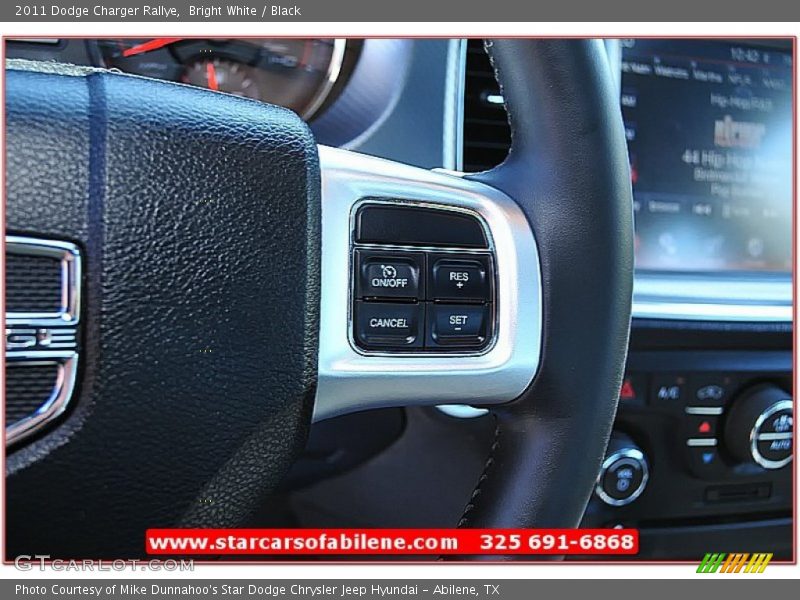 Bright White / Black 2011 Dodge Charger Rallye