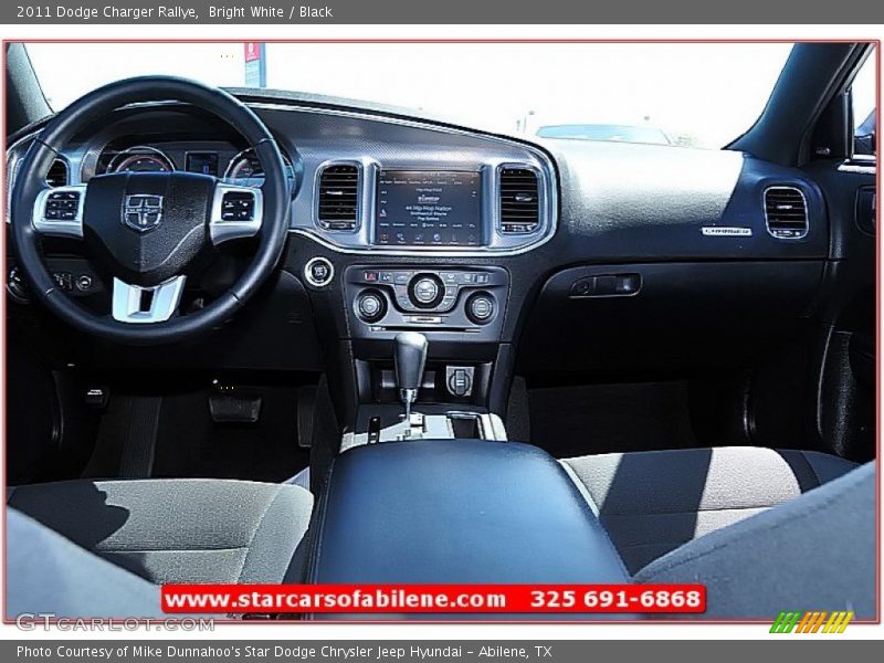 Bright White / Black 2011 Dodge Charger Rallye