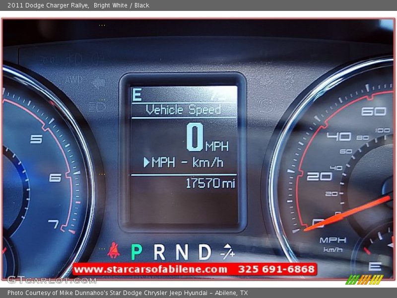 Bright White / Black 2011 Dodge Charger Rallye