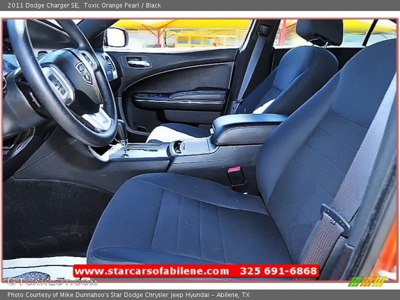 Toxic Orange Pearl / Black 2011 Dodge Charger SE