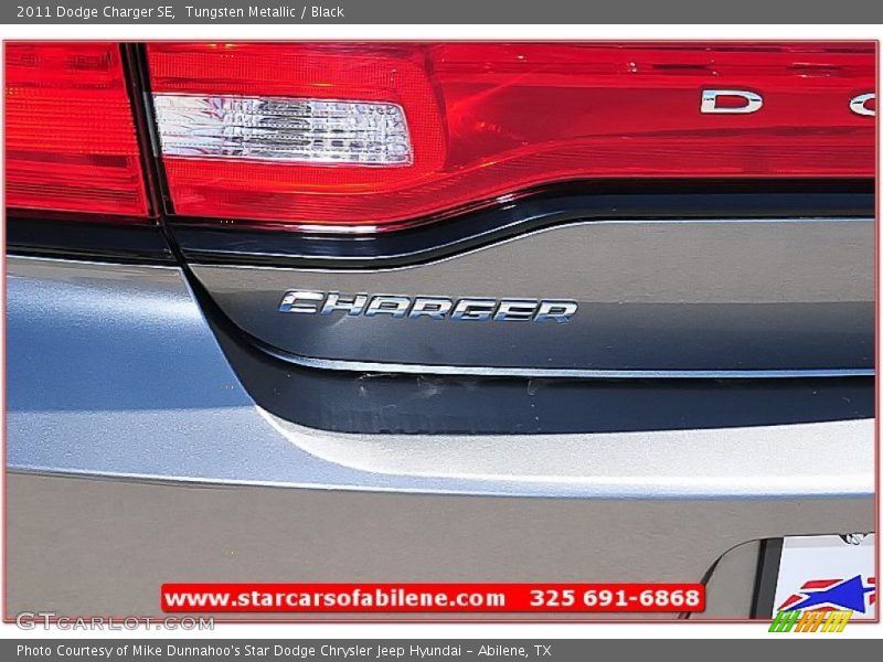 Tungsten Metallic / Black 2011 Dodge Charger SE