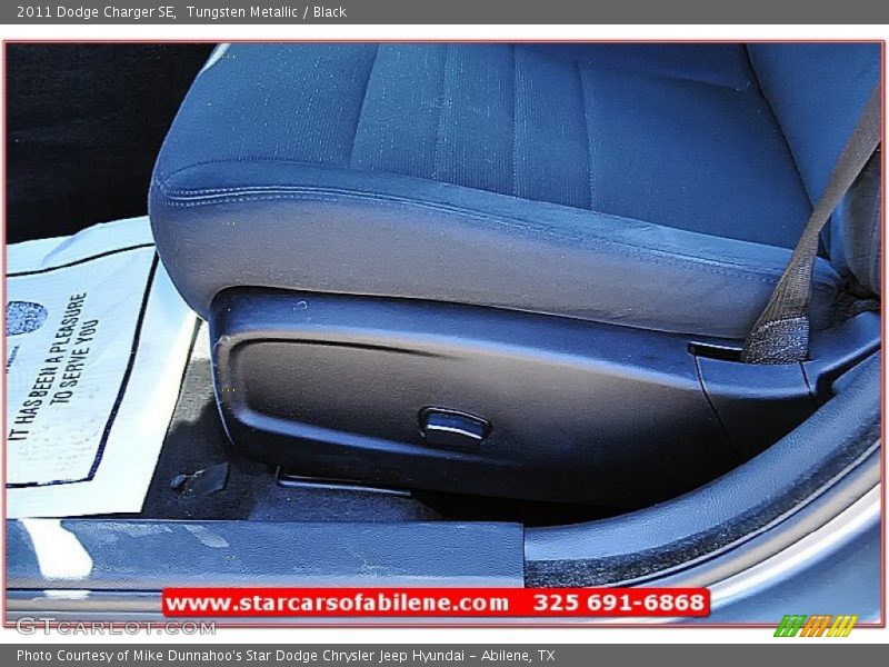 Tungsten Metallic / Black 2011 Dodge Charger SE