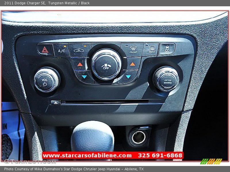 Tungsten Metallic / Black 2011 Dodge Charger SE