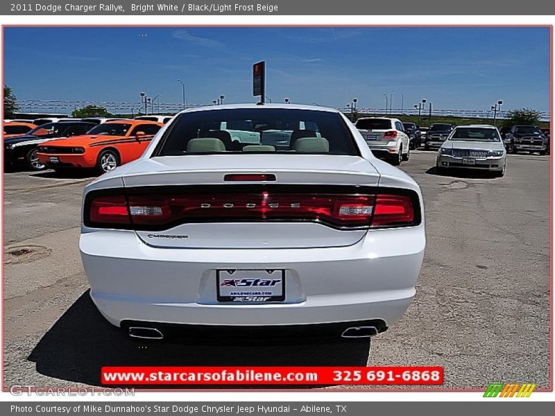 Bright White / Black/Light Frost Beige 2011 Dodge Charger Rallye