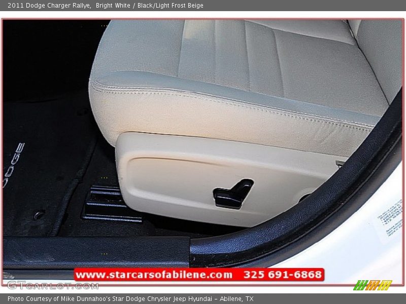Bright White / Black/Light Frost Beige 2011 Dodge Charger Rallye