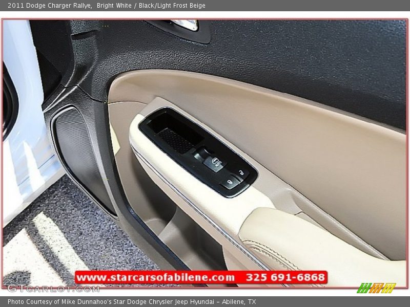 Bright White / Black/Light Frost Beige 2011 Dodge Charger Rallye
