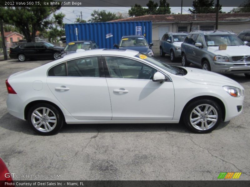 Ice White / Soft Beige 2012 Volvo S60 T5