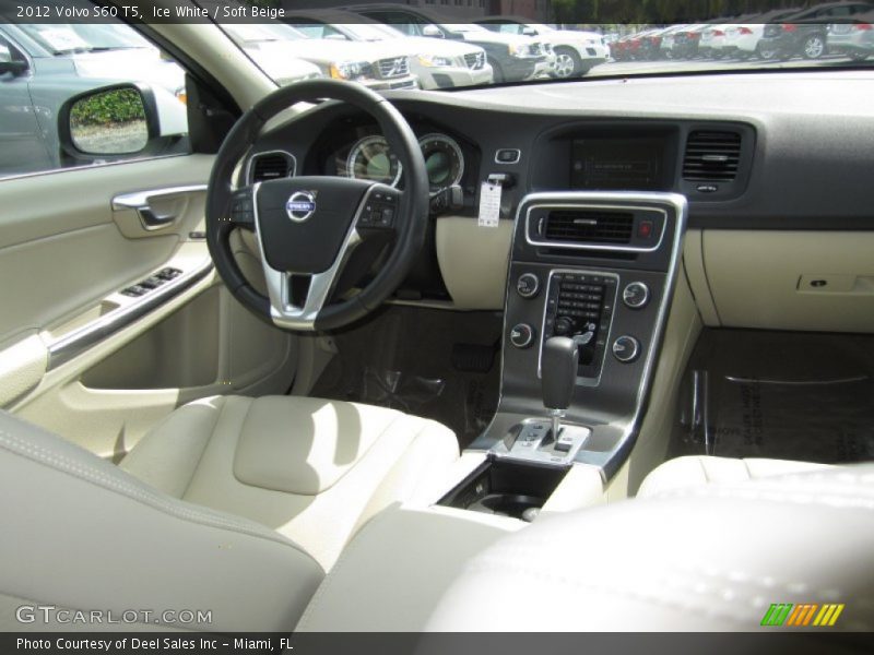 Ice White / Soft Beige 2012 Volvo S60 T5
