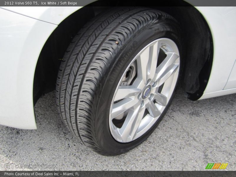 Ice White / Soft Beige 2012 Volvo S60 T5