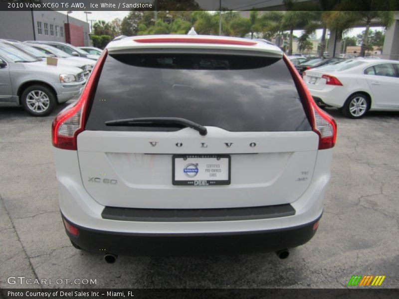 Ice White / Sandstone 2010 Volvo XC60 T6 AWD
