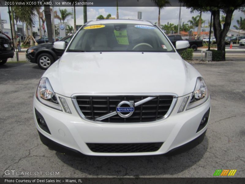Ice White / Sandstone 2010 Volvo XC60 T6 AWD