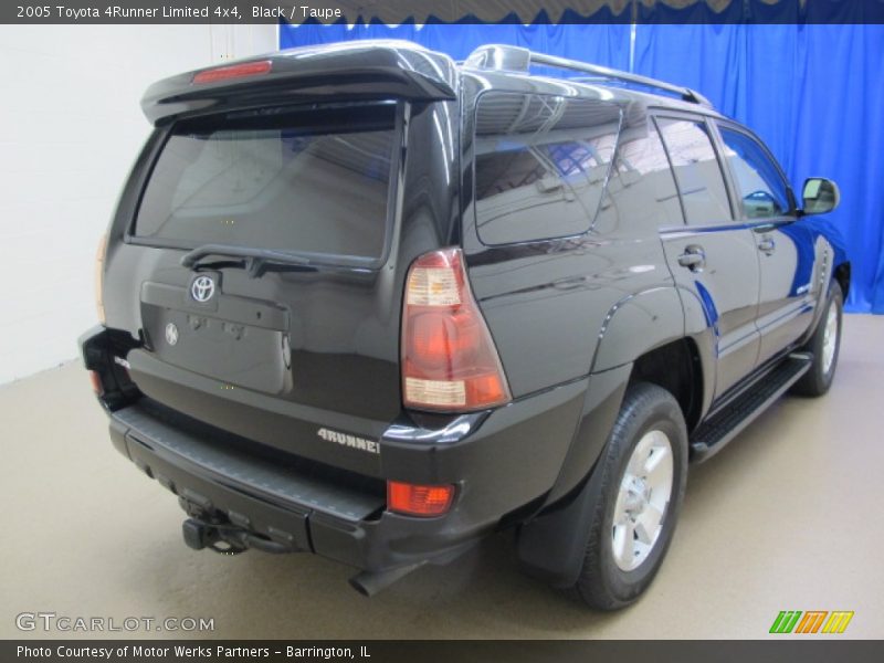 Black / Taupe 2005 Toyota 4Runner Limited 4x4